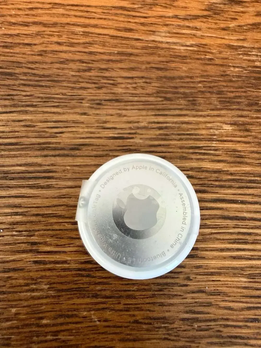 Apple AirTag Bluetooth Tracker